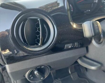 Черный Фольксваген Ап, объемом двигателя 1 л и пробегом 41 тыс. км за 6300 $, фото 12 на Automoto.ua