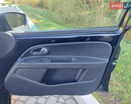 Черный Фольксваген Ап, объемом двигателя 1 л и пробегом 41 тыс. км за 6300 $, фото 22 на Automoto.ua