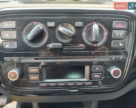 Черный Фольксваген Ап, объемом двигателя 1 л и пробегом 41 тыс. км за 6300 $, фото 49 на Automoto.ua