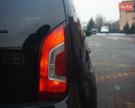 Чорний Фольксваген Ап, об'ємом двигуна 0 л та пробігом 148 тис. км за 5888 $, фото 23 на Automoto.ua