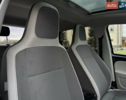 Черный Фольксваген Ап, объемом двигателя 0 л и пробегом 102 тыс. км за 6300 $, фото 24 на Automoto.ua