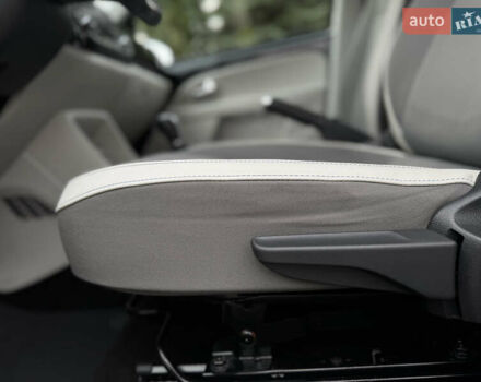 Черный Фольксваген Ап, объемом двигателя 0 л и пробегом 102 тыс. км за 6300 $, фото 40 на Automoto.ua