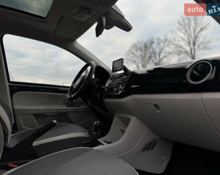 Черный Фольксваген Ап, объемом двигателя 0 л и пробегом 102 тыс. км за 6300 $, фото 56 на Automoto.ua