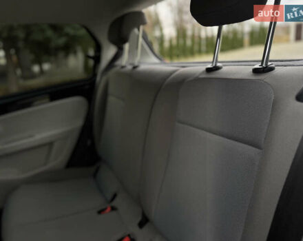 Черный Фольксваген Ап, объемом двигателя 0 л и пробегом 102 тыс. км за 6300 $, фото 20 на Automoto.ua