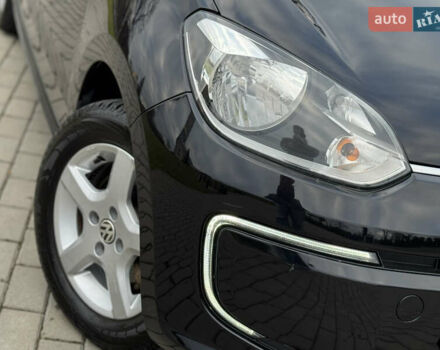 Черный Фольксваген Ап, объемом двигателя 0 л и пробегом 102 тыс. км за 6300 $, фото 4 на Automoto.ua