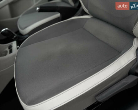 Черный Фольксваген Ап, объемом двигателя 0 л и пробегом 102 тыс. км за 6300 $, фото 45 на Automoto.ua