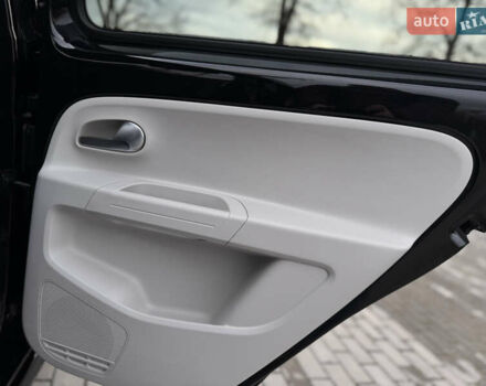 Черный Фольксваген Ап, объемом двигателя 0 л и пробегом 102 тыс. км за 6300 $, фото 23 на Automoto.ua