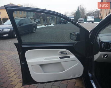 Чорний Фольксваген Ап, об'ємом двигуна 0 л та пробігом 148 тис. км за 5888 $, фото 25 на Automoto.ua