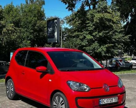 Красный Фольксваген Ап, объемом двигателя 1 л и пробегом 265 тыс. км за 3900 $, фото 7 на Automoto.ua