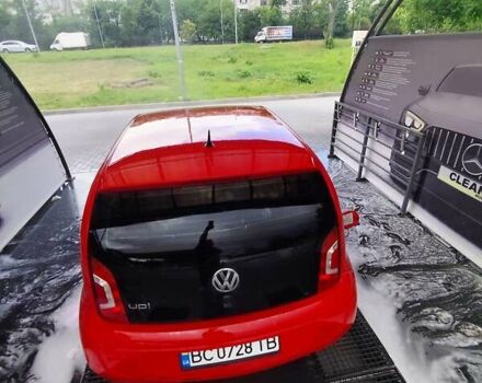Червоний Фольксваген Ап, об'ємом двигуна 1 л та пробігом 270 тис. км за 3450 $, фото 6 на Automoto.ua