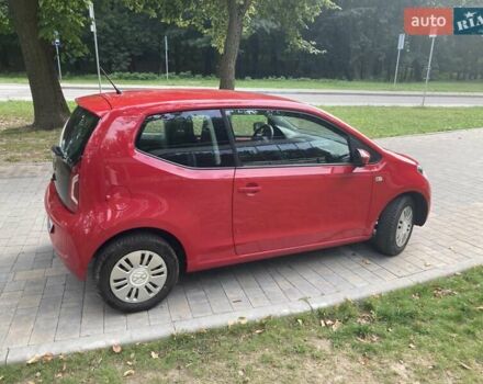 Фольксваген Ап 2013 в Львове на Automoto.ua Красный Фольксваген Ап, объемом двигателя 1 л и пробегом 135 тыс. км за 8183 $, фото 2 на Automoto.ua
