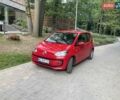 Фольксваген Ап 2013 в Львове на Automoto.ua Красный Фольксваген Ап, объемом двигателя 1 л и пробегом 135 тыс. км за 8183 $, фото 6 на Automoto.ua