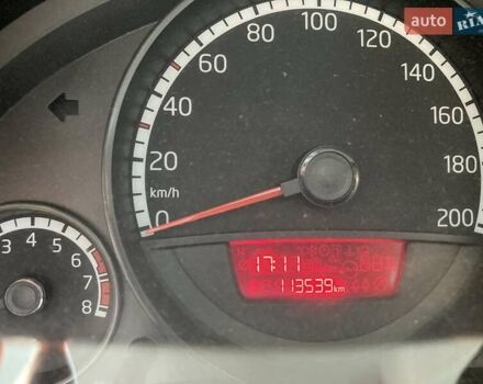 Фольксваген Ап 2013 в Львове на Automoto.ua Красный Фольксваген Ап, объемом двигателя 1 л и пробегом 135 тыс. км за 8183 $, фото 25 на Automoto.ua