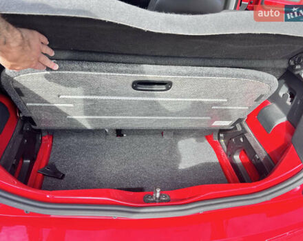 Фольксваген Ап 2013 в Киеве на Automoto.ua Красный Фольксваген Ап, объемом двигателя 1 л и пробегом 90 тыс. км за 8500 $, фото 12 на Automoto.ua