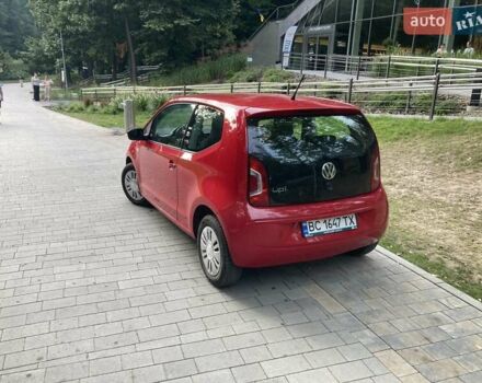 Фольксваген Ап 2013 в Львове на Automoto.ua Красный Фольксваген Ап, объемом двигателя 1 л и пробегом 135 тыс. км за 8183 $, фото 10 на Automoto.ua