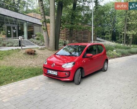 Фольксваген Ап 2013 в Львове на Automoto.ua Красный Фольксваген Ап, объемом двигателя 1 л и пробегом 135 тыс. км за 8183 $, фото 3 на Automoto.ua