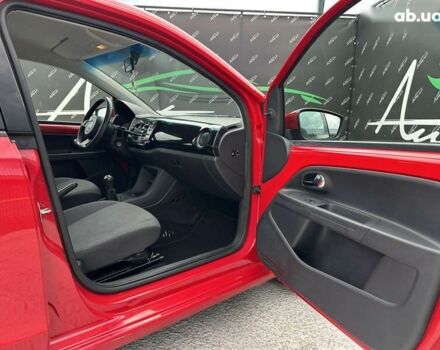 Фольксваген Ап 2013 в Киеве на Automoto.ua Фольксваген Ап, объемом двигателя 1 л и пробегом 147 тыс. км за 5200 $, фото 14 на Automoto.ua