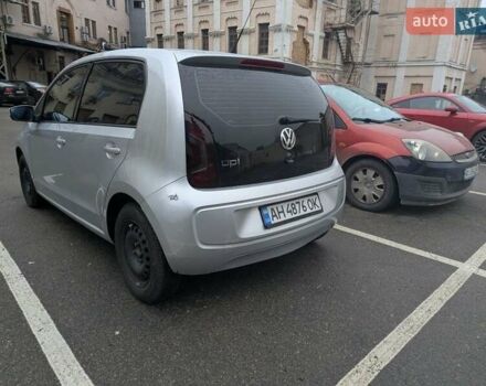 Серый Фольксваген Ап, объемом двигателя 1 л и пробегом 108 тыс. км за 7700 $, фото 3 на Automoto.ua
