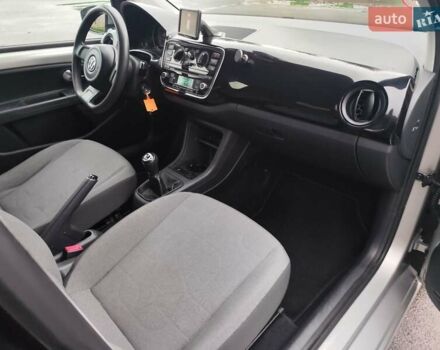 Серый Фольксваген Ап, объемом двигателя 1 л и пробегом 151 тыс. км за 6250 $, фото 40 на Automoto.ua