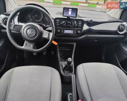 Серый Фольксваген Ап, объемом двигателя 1 л и пробегом 151 тыс. км за 6250 $, фото 20 на Automoto.ua