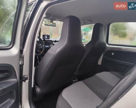 Серый Фольксваген Ап, объемом двигателя 1 л и пробегом 151 тыс. км за 6250 $, фото 29 на Automoto.ua