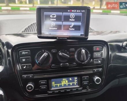 Серый Фольксваген Ап, объемом двигателя 1 л и пробегом 151 тыс. км за 6250 $, фото 48 на Automoto.ua