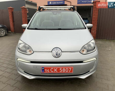 Серый Фольксваген Ап, объемом двигателя 0 л и пробегом 184 тыс. км за 5250 $, фото 1 на Automoto.ua