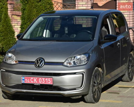 Сірий Фольксваген Ап, об'ємом двигуна 0 л та пробігом 100 тис. км за 10900 $, фото 6 на Automoto.ua