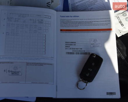 Сірий Фольксваген Ап, об'ємом двигуна 0 л та пробігом 100 тис. км за 10900 $, фото 60 на Automoto.ua