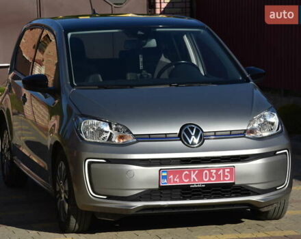 Сірий Фольксваген Ап, об'ємом двигуна 0 л та пробігом 100 тис. км за 10900 $, фото 5 на Automoto.ua