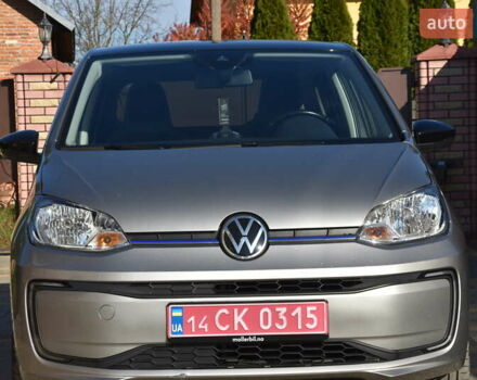 Сірий Фольксваген Ап, об'ємом двигуна 0 л та пробігом 100 тис. км за 10900 $, фото 1 на Automoto.ua