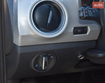 Сірий Фольксваген Ап, об'ємом двигуна 0 л та пробігом 100 тис. км за 10900 $, фото 22 на Automoto.ua