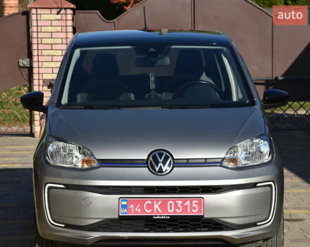 Сірий Фольксваген Ап, об'ємом двигуна 0 л та пробігом 100 тис. км за 10900 $, фото 4 на Automoto.ua