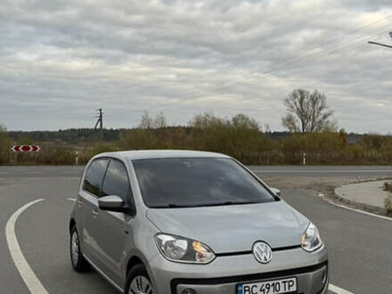 Серый Фольксваген Ап, объемом двигателя 1 л и пробегом 76 тыс. км за 6700 $, фото 1 на Automoto.ua