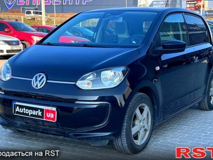 Фольксваген Ап 2016 в Львове на Automoto.ua Серый Фольксваген Ап, объемом двигателя 1.8 л и пробегом 90 тыс. км за 6700 $, фото 1 на Automoto.ua