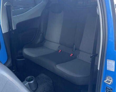 Синий Фольксваген Ап, объемом двигателя 1 л и пробегом 248 тыс. км за 5350 $, фото 12 на Automoto.ua