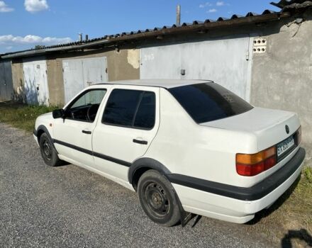 Белый Фольксваген Венто, объемом двигателя 1.8 л и пробегом 250 тыс. км за 1799 $, фото 1 на Automoto.ua