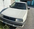 Белый Фольксваген Венто, объемом двигателя 1.8 л и пробегом 250 тыс. км за 1799 $, фото 1 на Automoto.ua