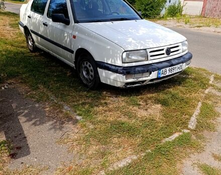 Білий Фольксваген Венто, об'ємом двигуна 1.9 л та пробігом 290 тис. км за 2000 $, фото 12 на Automoto.ua