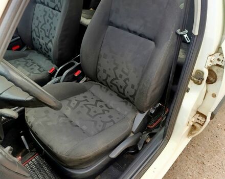 Білий Фольксваген Венто, об'ємом двигуна 1.9 л та пробігом 290 тис. км за 2000 $, фото 4 на Automoto.ua