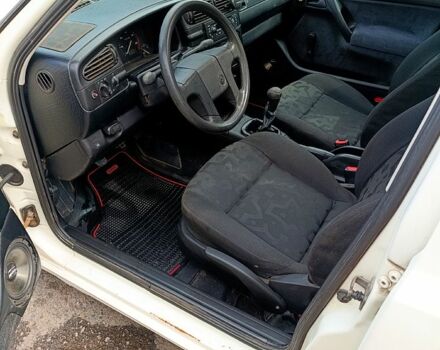 Білий Фольксваген Венто, об'ємом двигуна 1.9 л та пробігом 290 тис. км за 2000 $, фото 3 на Automoto.ua