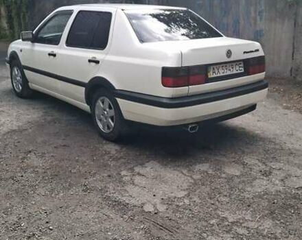 Білий Фольксваген Венто, об'ємом двигуна 1.8 л та пробігом 128 тис. км за 2800 $, фото 8 на Automoto.ua