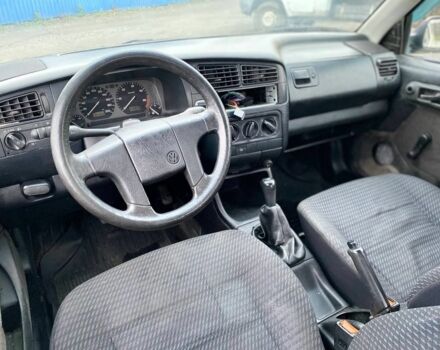 Белый Фольксваген Венто, объемом двигателя 1.9 л и пробегом 250 тыс. км за 1400 $, фото 5 на Automoto.ua