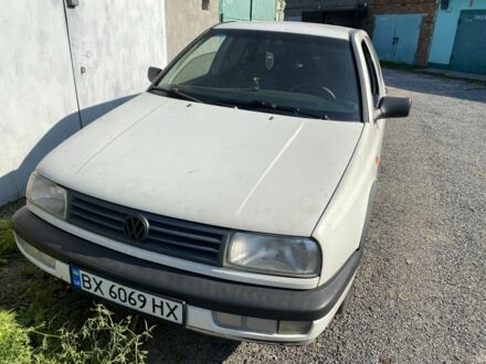 Фольксваген Венто 1992 в Староконстантинов на Automoto.ua Белый Фольксваген Венто, объемом двигателя 1.8 л и пробегом 250 тыс. км за 1799 $, фото 1 на Automoto.ua