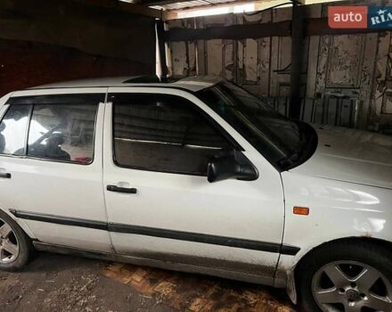 Белый Фольксваген Венто, объемом двигателя 1.78 л и пробегом 380 тыс. км за 2500 $, фото 1 на Automoto.ua