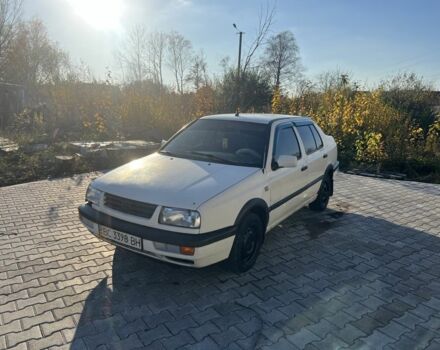 Белый Фольксваген Венто, объемом двигателя 1.8 л и пробегом 310 тыс. км за 1200 $, фото 1 на Automoto.ua