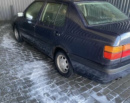 Чорний Фольксваген Венто, об'ємом двигуна 1.8 л та пробігом 172 тис. км за 750 $, фото 2 на Automoto.ua