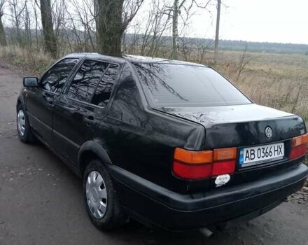 Черный Фольксваген Венто, объемом двигателя 1.78 л и пробегом 350 тыс. км за 2299 $, фото 5 на Automoto.ua