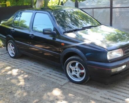 Фольксваген Венто 1993 в Черновцах на Automoto.ua Черный Фольксваген Венто, объемом двигателя 1.9 л и пробегом 90 тыс. км за 2442 $, фото 4 на Automoto.ua