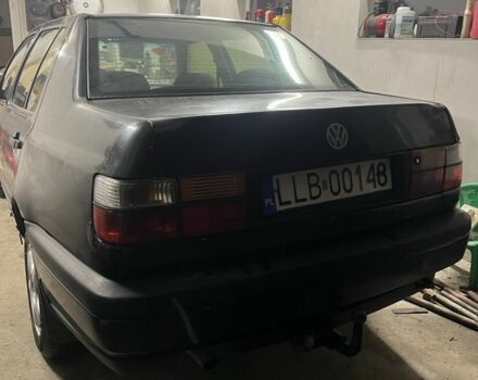 Чорний Фольксваген Венто, об'ємом двигуна 0 л та пробігом 250 тис. км за 450 $, фото 6 на Automoto.ua